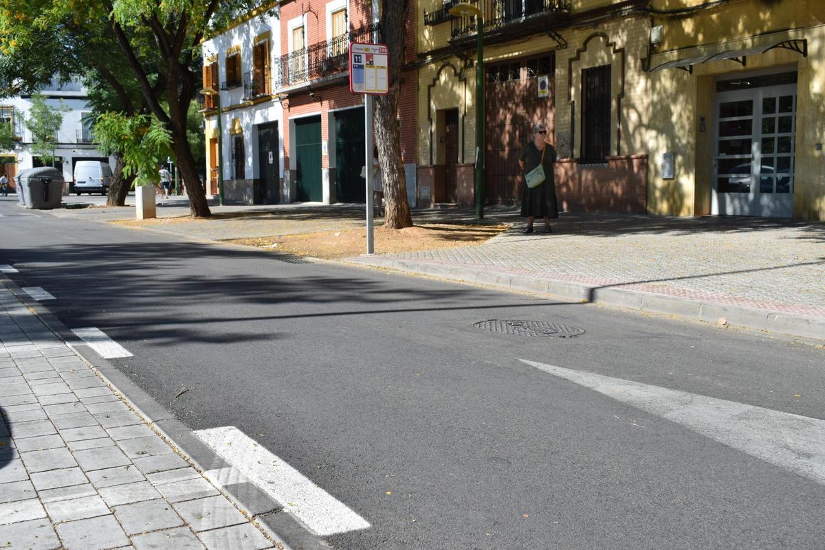 Parada de bus en la calle Manuel Villalobos