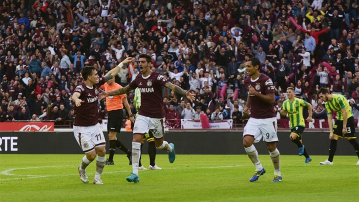 Lanús se aseguró el liderato.