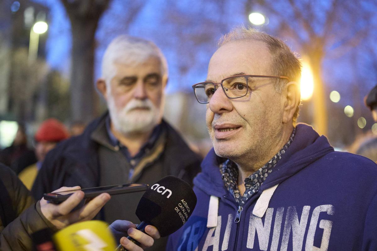 Les fotos de la concentració de rebuig a l'agressió de l'home sensellar de Girona