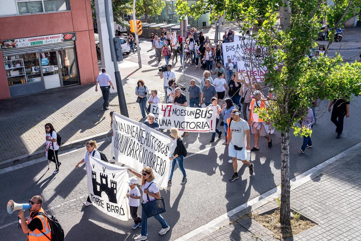 Vecinos de Torre Baró retoman la lucha de El 47 y exigen acabar con los retrasos del bus a demanda
