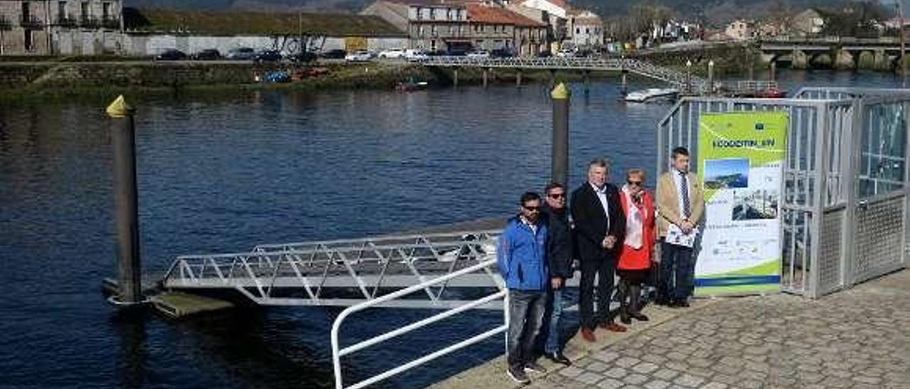 Presentación de los cruceros fluviales en el río Ulla. // Noé Parga