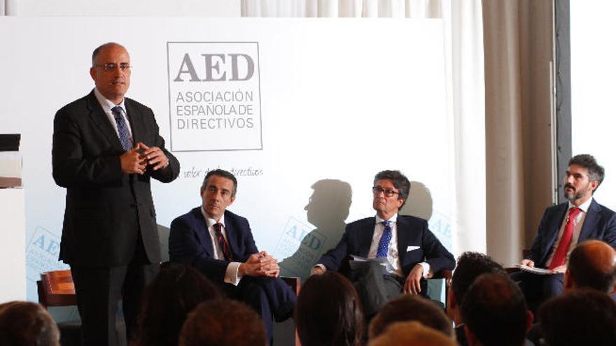 De izda. a dcha. Alcaraz, Gangonells, Orozco y Cova, en la presentación de la AED.