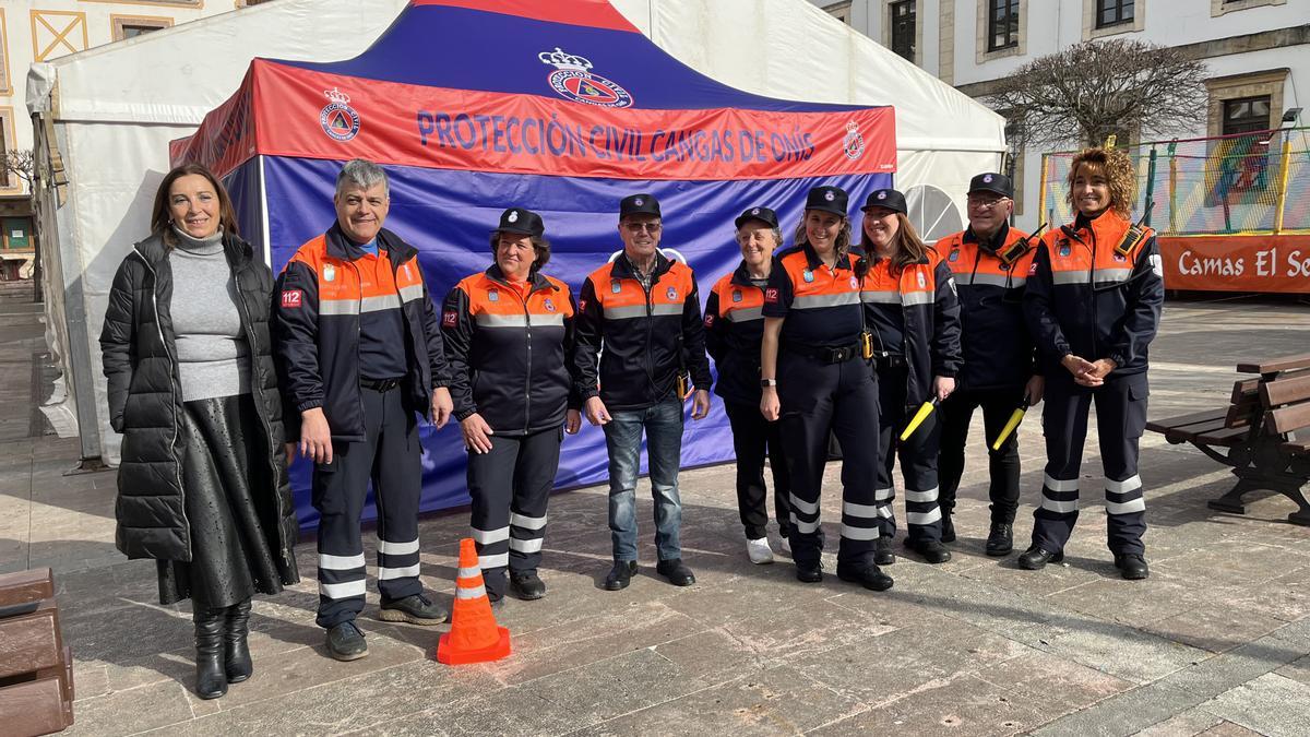 Onís dona una carpa portátil al equipo de Protección Civil cangués - La  Nueva España