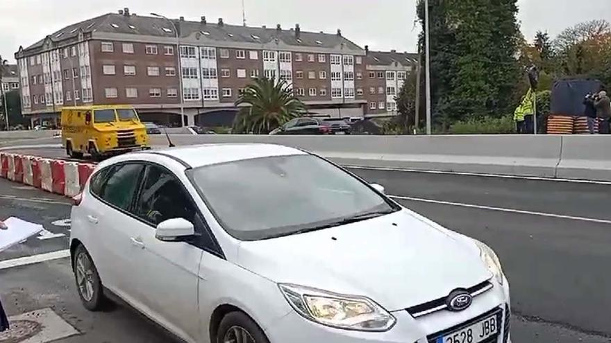 El túnel de Sol y Mar, en Oleiros, abre al tráfico en ambos sentidos