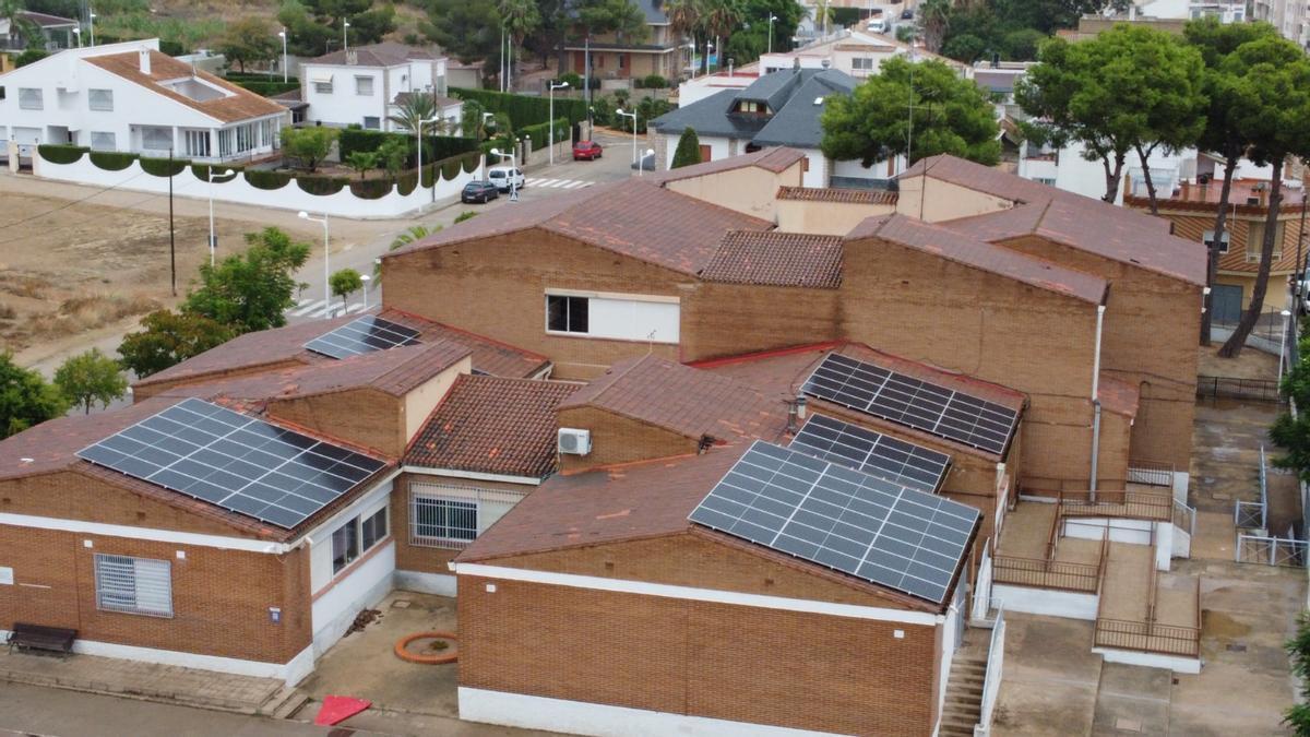 Instalaciones fotovoltaicas de la CEL de Montserrat.