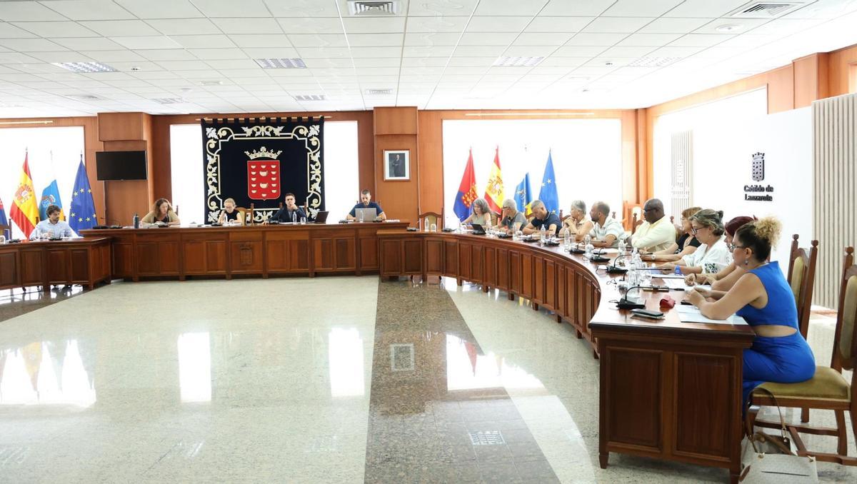 Consejo Administración de la Sociedad de Promoción Turismo de Lanzarote, este jueves, en el Cabildo de Lanzarote