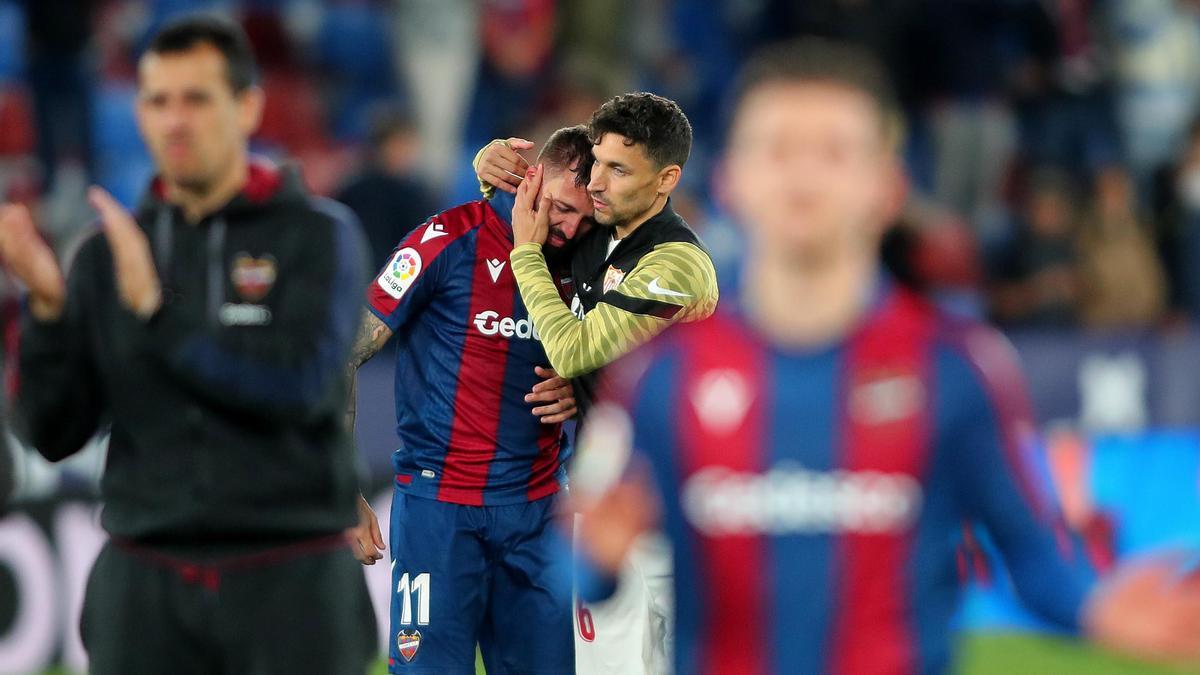 Las lágrimas de Morales tras el Levante-Sevilla