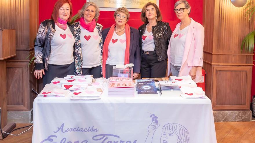 Ensalada, mejillones, lubina y biscuit: una cena frente al mar en Ibiza para impulsar la detección precoz del cáncer