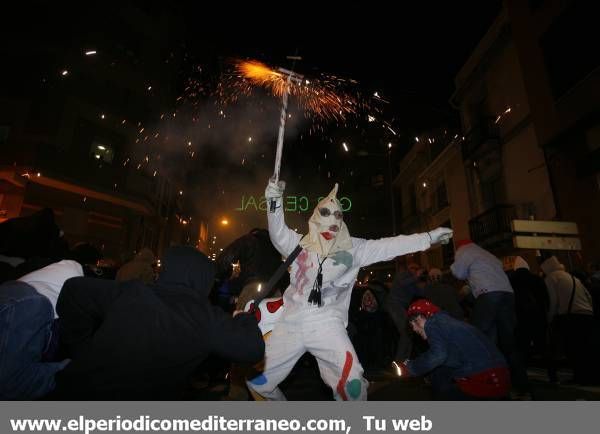 GALERÍA DE FOTOS - La ‘Nit màgica’ llena de pólvora y fuego la capital