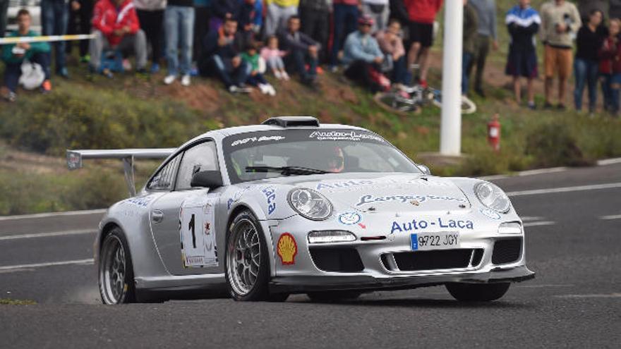 Yeray Lemes-Dani Sosa (Porsche 911 GT3-2010 Auto-Laca), ganadores de la competición.