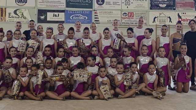 El  14 de junio se celebró la exhibición de fin de curso de la Escuela de Gimnasia Rítmica.