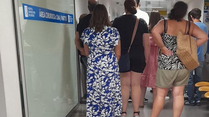 Primera visita de las futuras madres al nuevo paritorio de Ourense: «Notamos carencias»