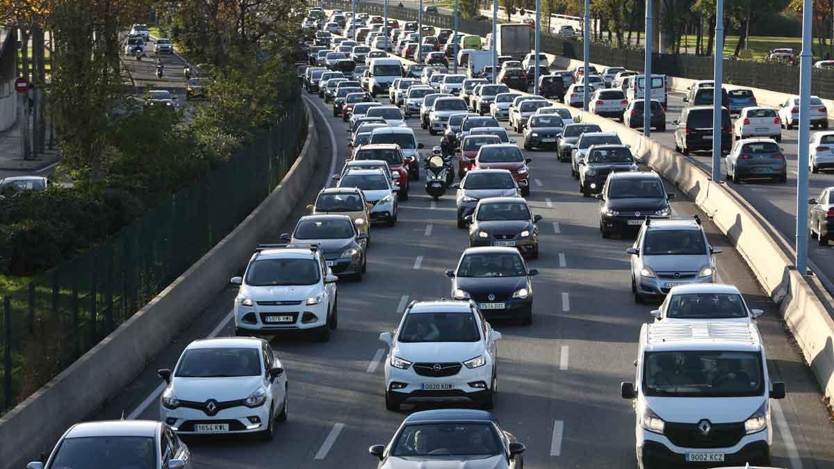 Tráfico en la Ronda de Dalt de Barcelona