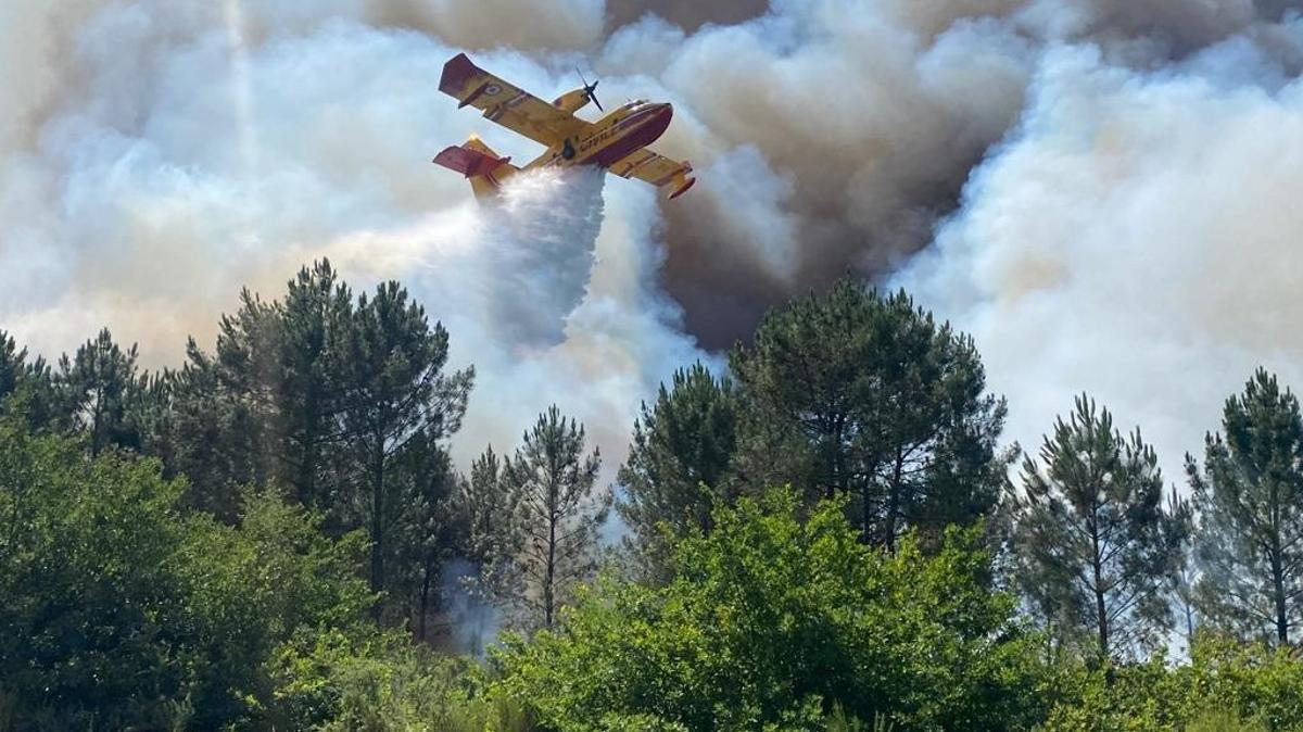 La calor i el foc sufoquen Europa