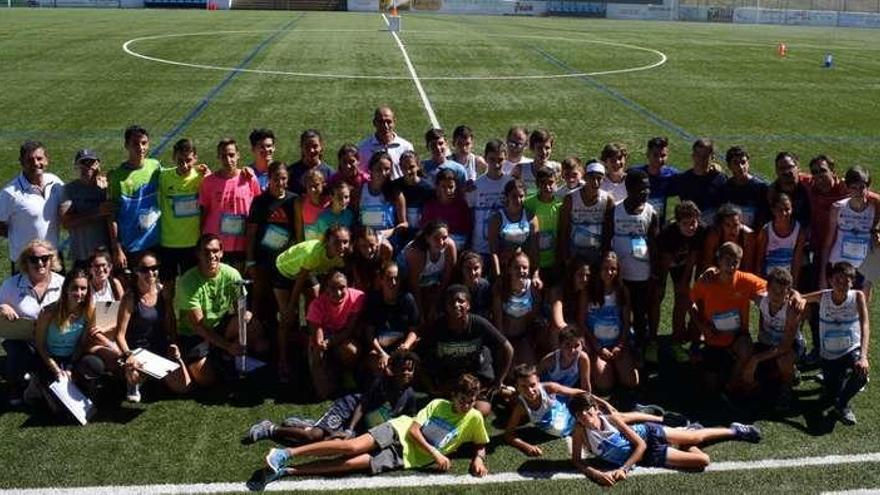 El Club de Atletismo de Sada celebra su II concentración en el Concello de Agolada