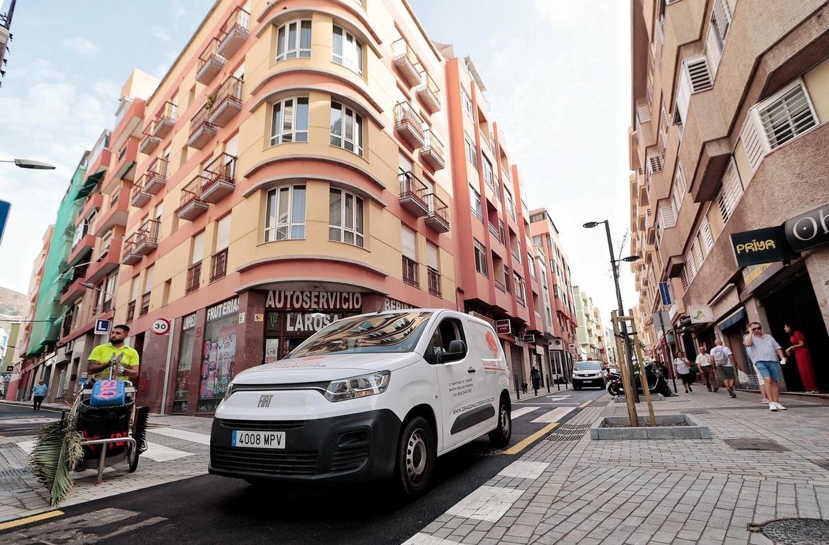 Apertura al tráfico de la calle de La Rosa, Santa Cruz de Tenerife