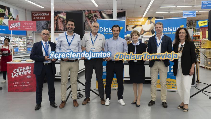 Se invierte cerca de medio millón de euros en la renovación del Cash&amp;Carry Dialsur de Torrevieja