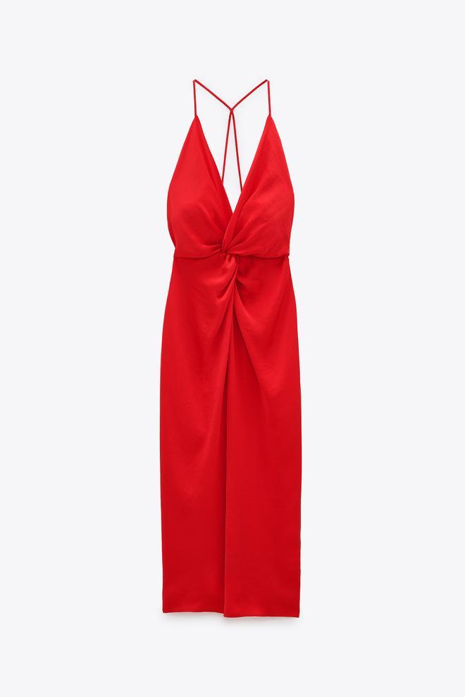 Vestido lencero rojo, de Zara