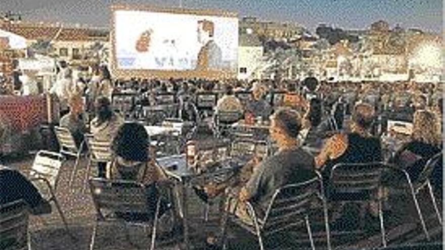 La Fundación de Cine adjudica a dedo la edición de la Mostra en la playa