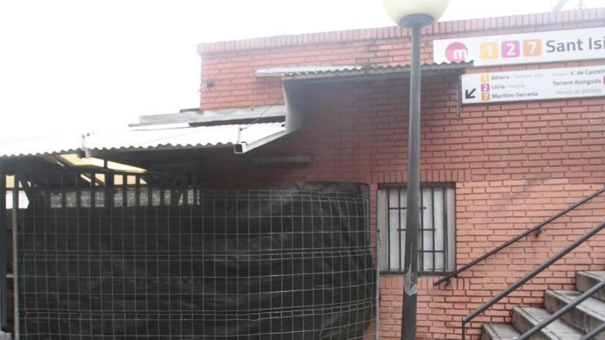 Renovación del paso inferior en la estación de Sant Isidre