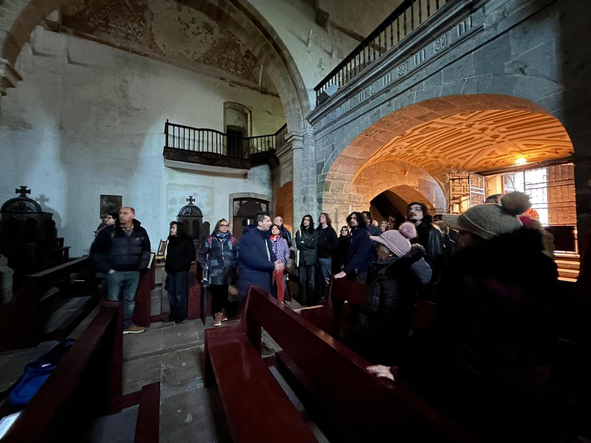 EN IMÁGENES: El monasterio de San Salvador de Cornellana acoge una nueva jornada de visitas guiadas