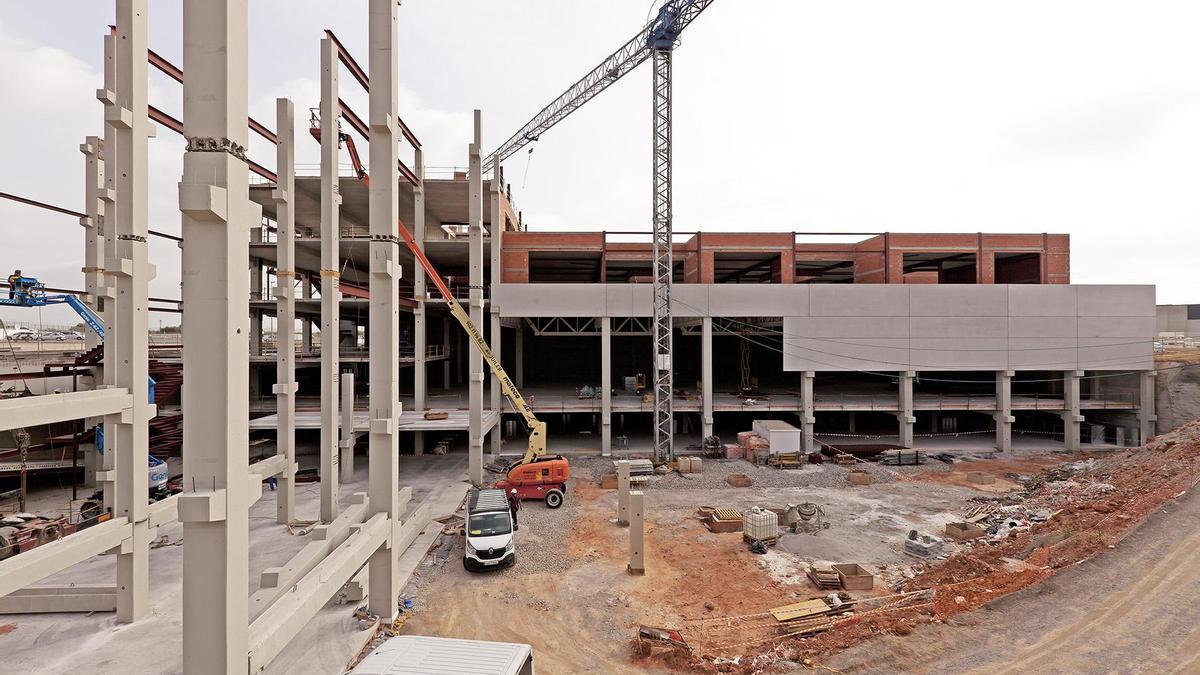 Las nuevas oficinas de Pamesa Cerámica están ahora en proceso de construcción.