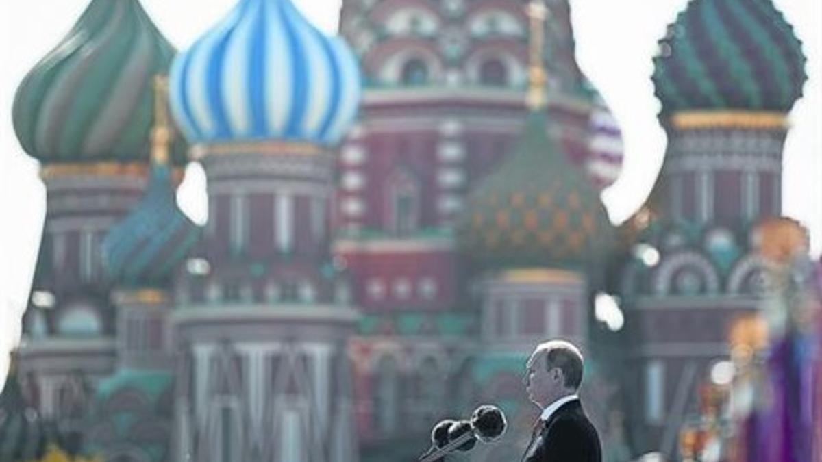 El presidente ruso, Vladímir Putin, ayer, durante el discurso que pronunció en la Plaza Roja de Moscú el Día de la Victoria contra los nazis.