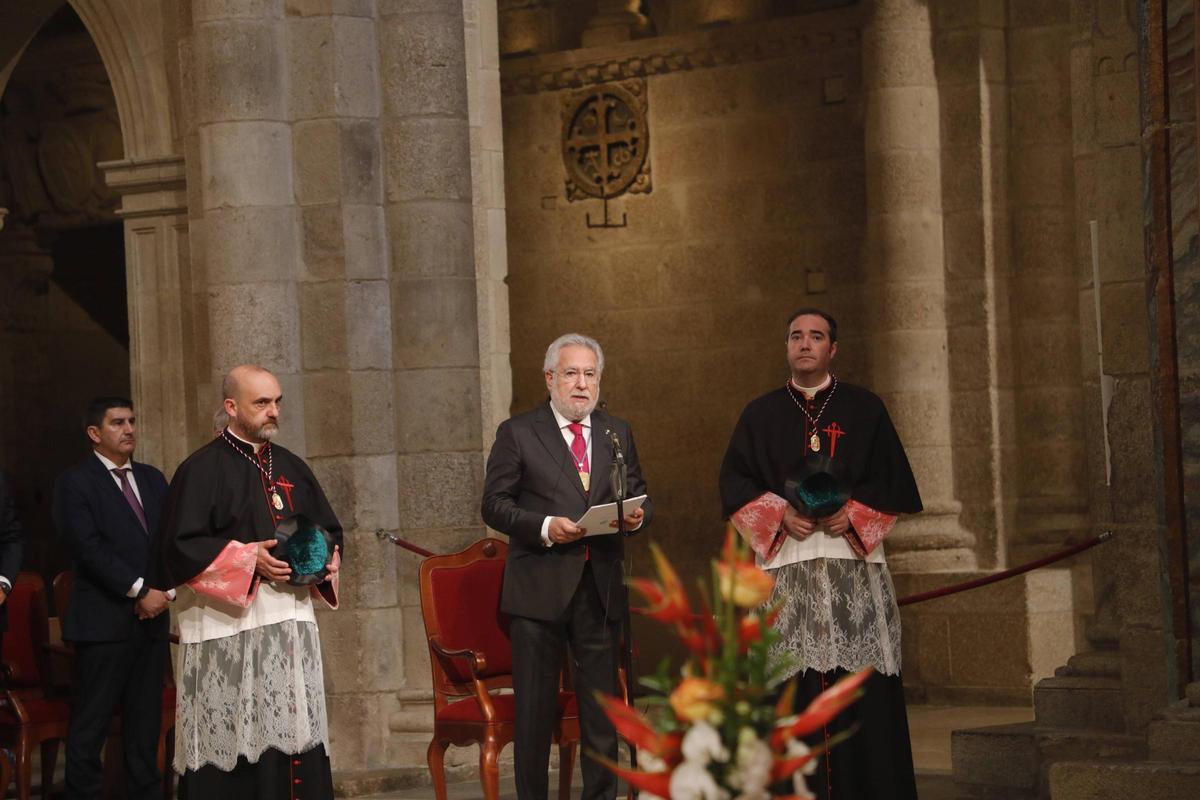 El presidente del Parlamento de Galicia renueva la Ofrenda al Apóstol en Santiago como delegado regio El presidente del Parlamento de Galicia renueva la Ofrenda al Apóstol en Santiago como delegado regio