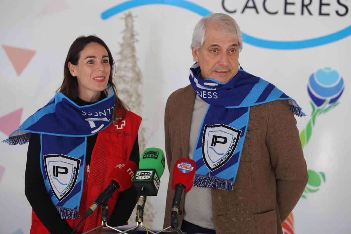 Presentación de la XII Gala Solidaria de Gimnasia Rítmica de El Perú Cáceres Wellness