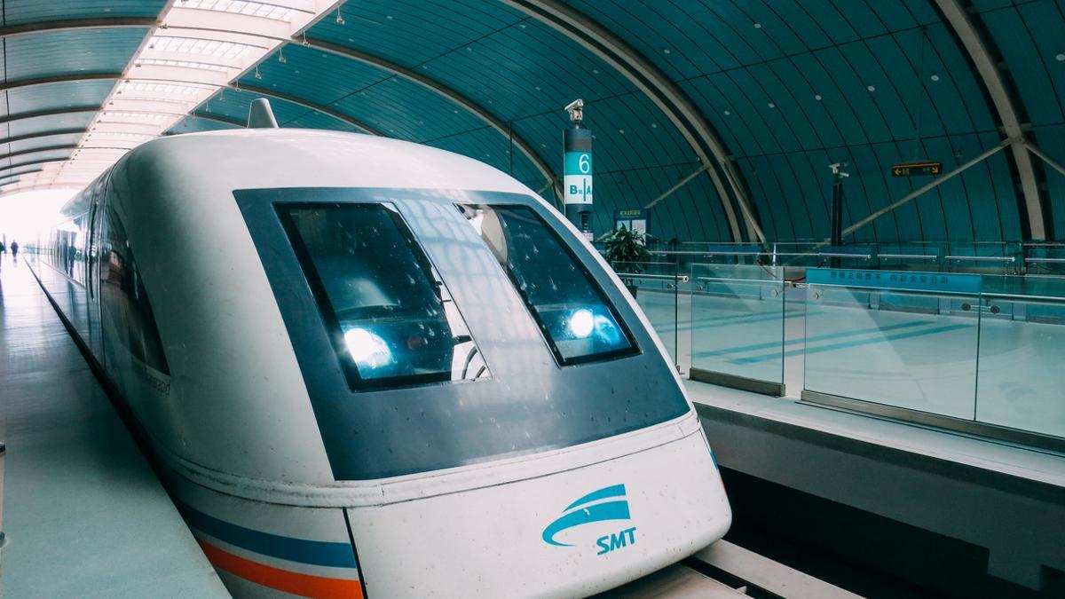 El tren de levitación magnética es ya una realidad en ciudades como Shanghái.