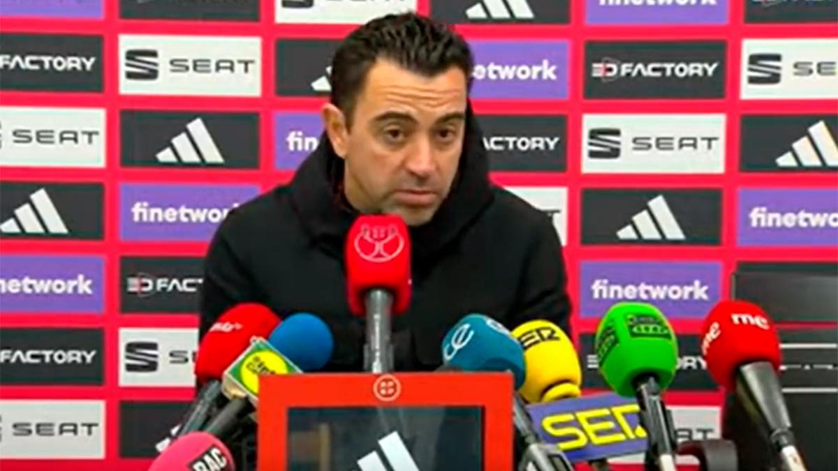 Xavi: "No sería una tragedia que no viniera nadie; Memphis pidió marcharse"