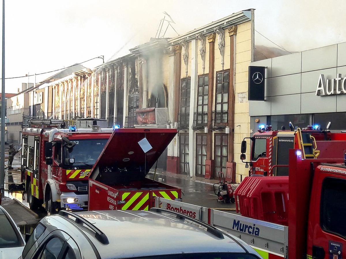 Tragedia en un incendio de una discoteca en Murcia