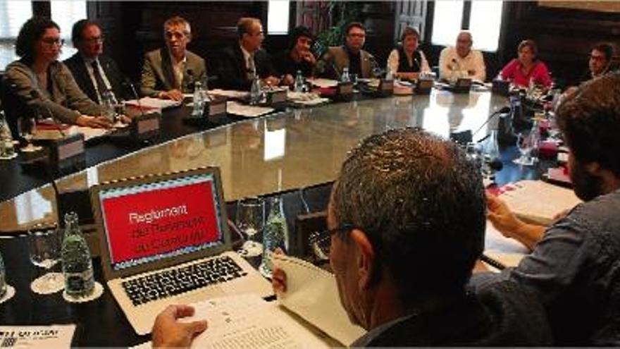 La reunió de la Mesa es va celebrar malgrat que el PP encara no s&#039;ha constituït com a grup.