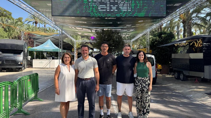 Un racó en Elche preparado para la convivencia vecinal y contra el calor