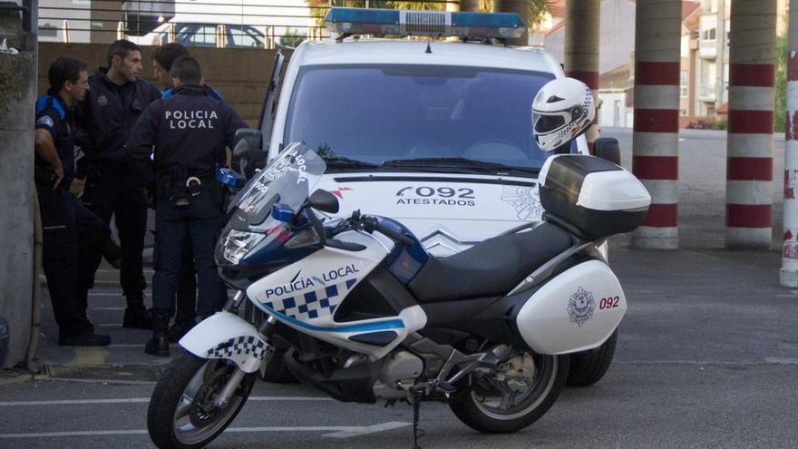 Agentes de la Policía Local de Vigo. // A. Irago