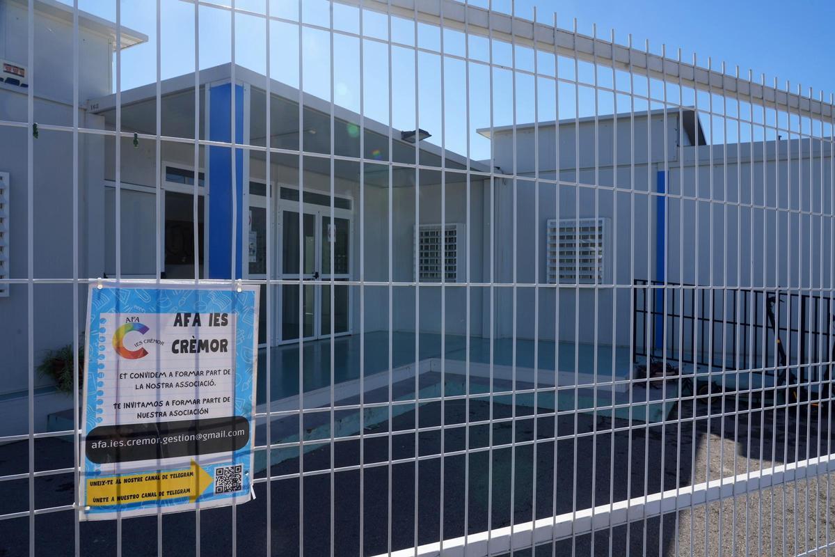 Tener un nuevo centro es una de las reivindicaciones de la Ampa del IES Crémor, ahora en barracones.