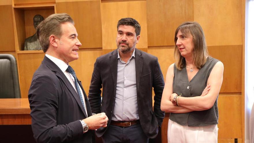 Víctor Serrano (PP), Horacio Royo y Lola Ranera, en una imagen de archivo.