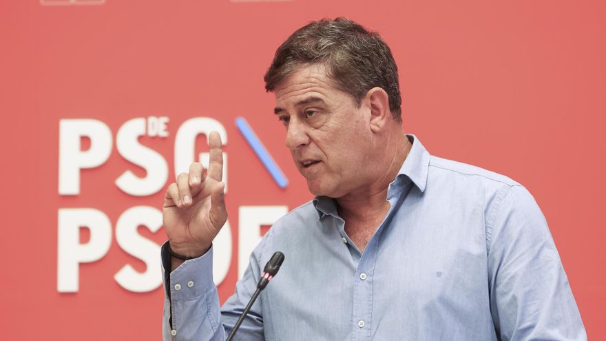 Besteiro no prevé que el PSOE de Santiago apoye reprobar a Formoso por defender Medicina en la UDC