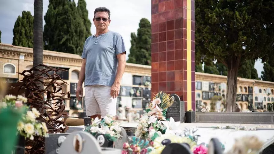 Vicent Gabarda, historiador de las fosas de Paterna
