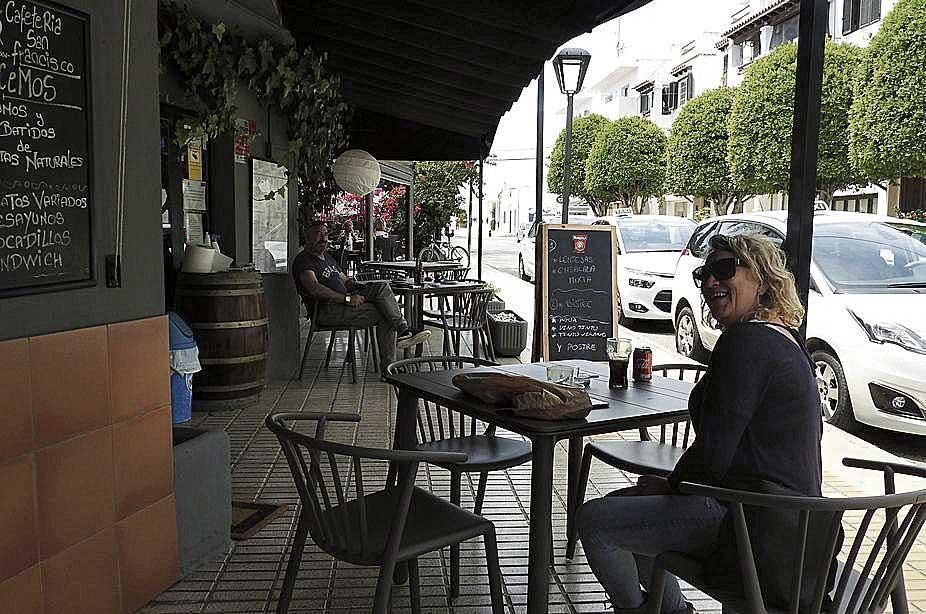 Los vecinos de Formentera salen a la calle