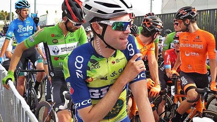 Jorge Bueno, en la salida del Campeonato de España Elite UCI.