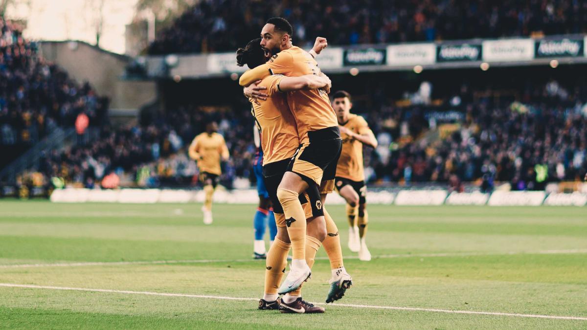 El Wolverhampton volvió a ganar en el Molineux ante el Crystal Palace (2-0)