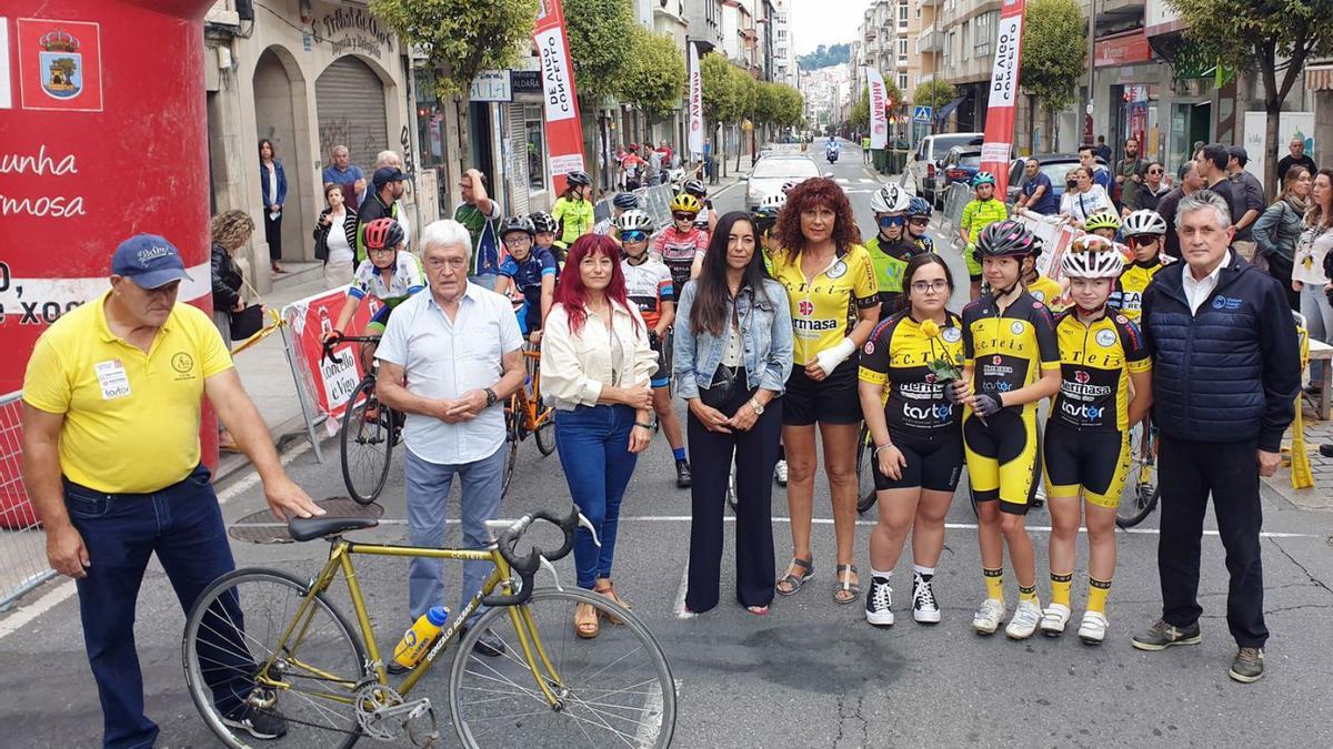 Homenaje a Sande en el Gran Premio Ciclista de Teis | MARTA G. BREA