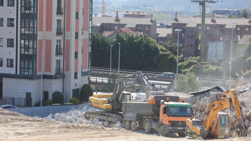 Transportes veta ocupar el primer edificio de obra nueva de la Sareb, cerca de A Pasaxe