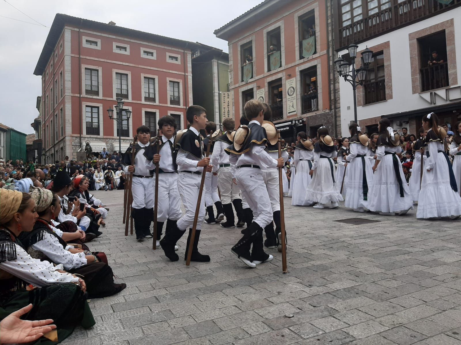 En imágenes: Así ha sido el regreso de las fiestas de San Roque, en Llanes