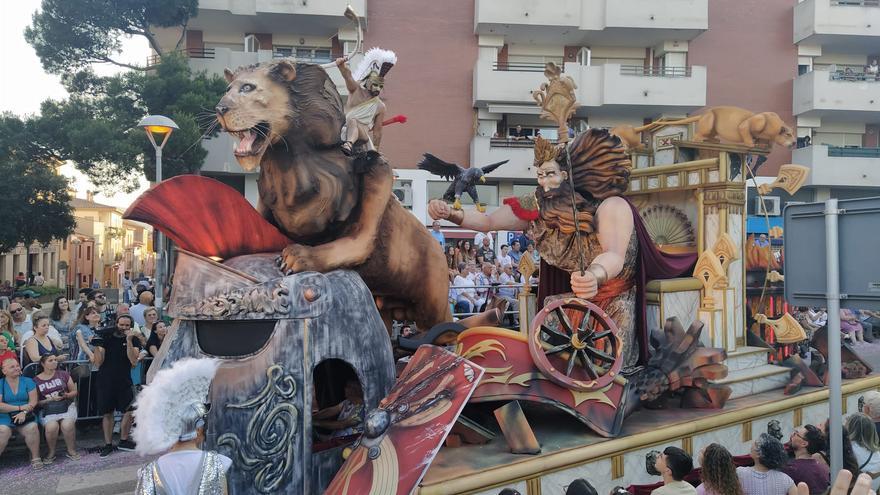 La colla Garnatxa guanya el Carnaval de Carnavals amb &#039;Currum Proelium&#039;