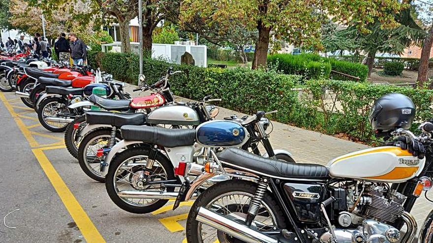 La Fira de la Tardor de Navarcles acull la parada tècnica del 43è Ral·li de Motos Històriques  | ARXIU PARTICULAR