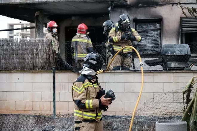 Todas las imágenes del incendio en una vivienda en Punta Pinet