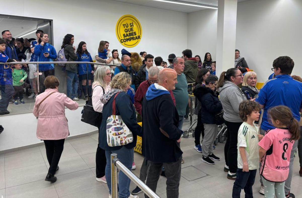 El Oviedo lleva la ilusión al súper