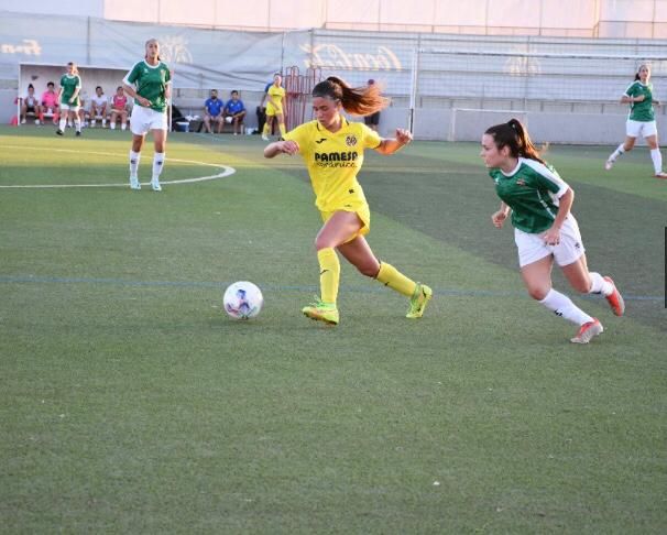 Clara Capdevila aparcó el tenis por una prometedora carrera con el Villarreal.